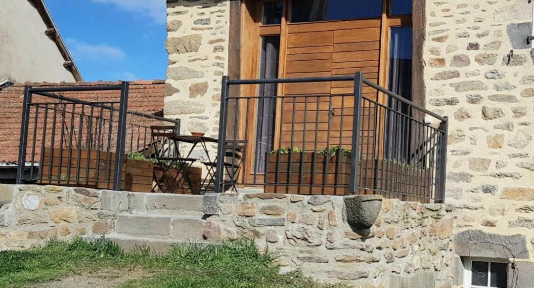 Apartamento Le Relais D'Anglards Exterior foto